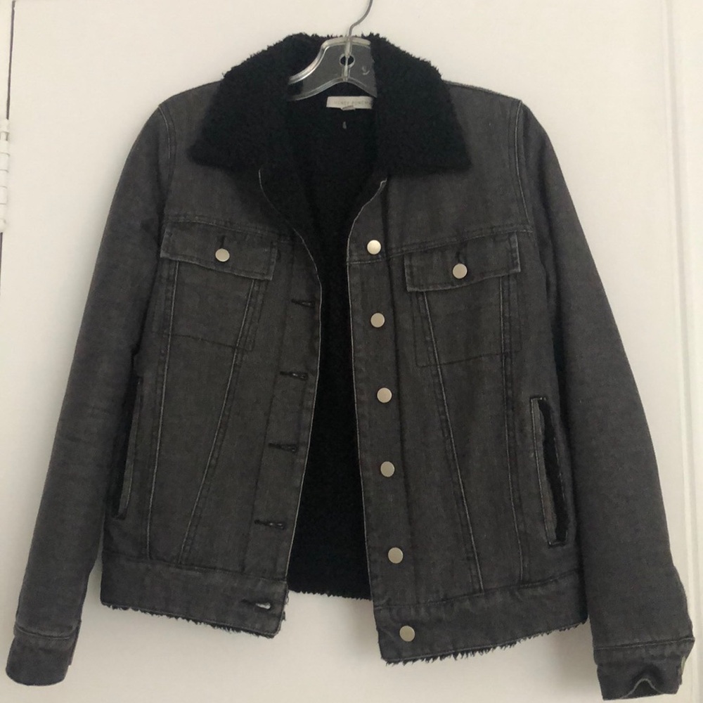 Grey wash denim jacket - black Sherpa lining